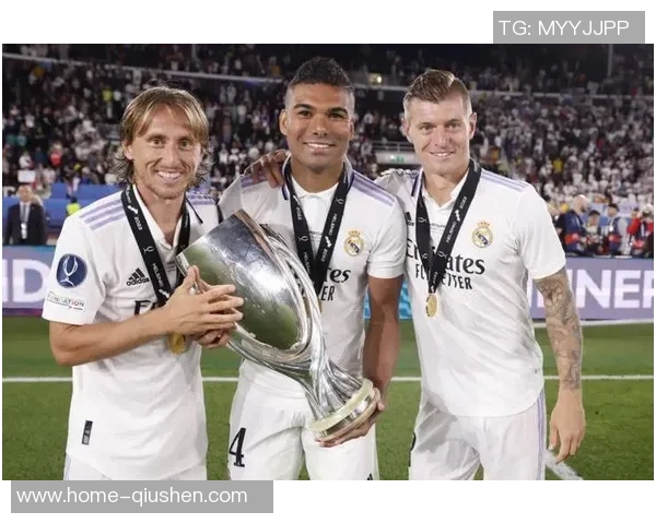 克罗斯:从中场大师到足球战术的灵魂引领者的传奇之路